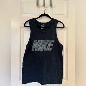 Nike Tee Athletic Cut Black